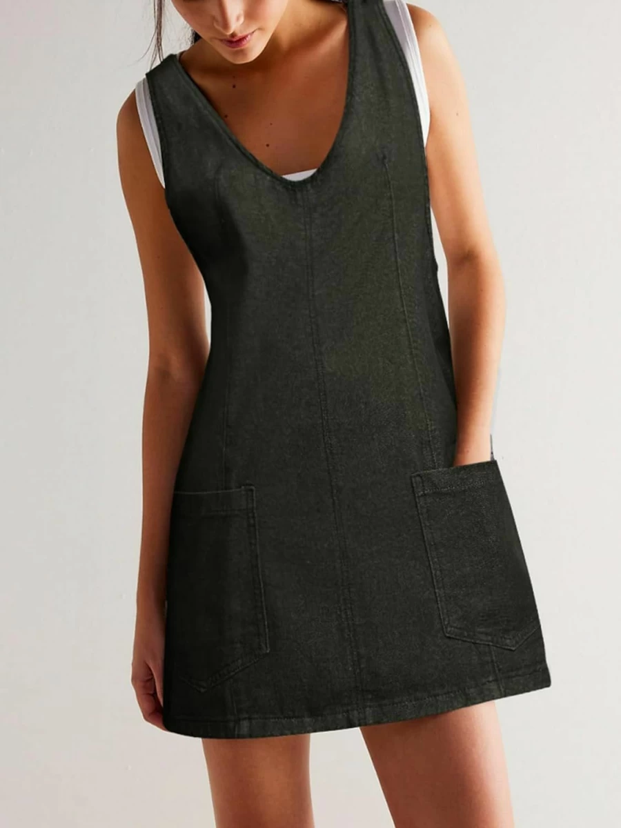 BerryGo Women's Casual Denim Pinafore Dress - V Neck Sleeveless Mini Jumper with Pocket